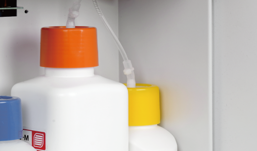 Space-saving design with integrated lyse storage